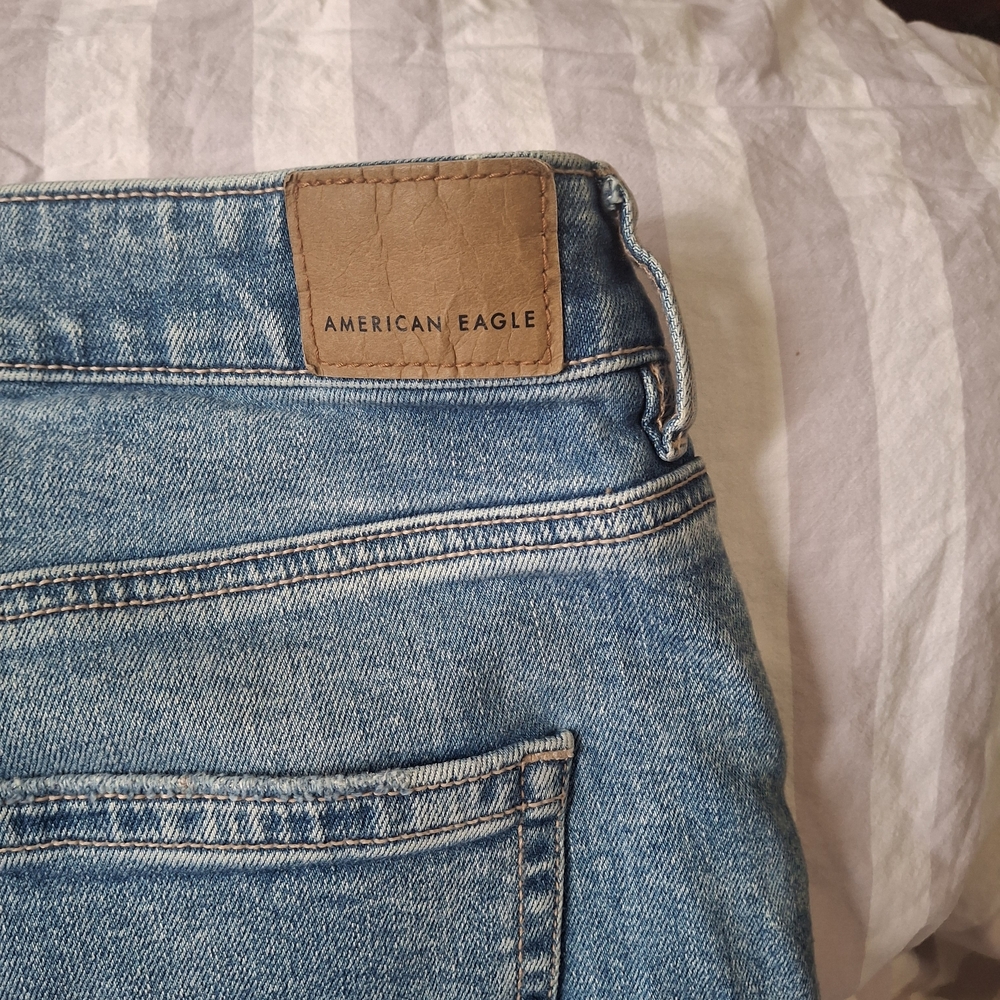 American Eagle Light Blue Denim Jeans - STRIGID - Picture 9 of 11